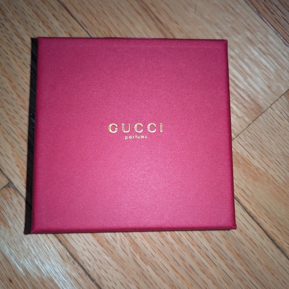 NEW IN BOX GUCCI PARFUMS GUCCISSIMA GG DUAL COMPACT MIRROR - Picture 3 of 7